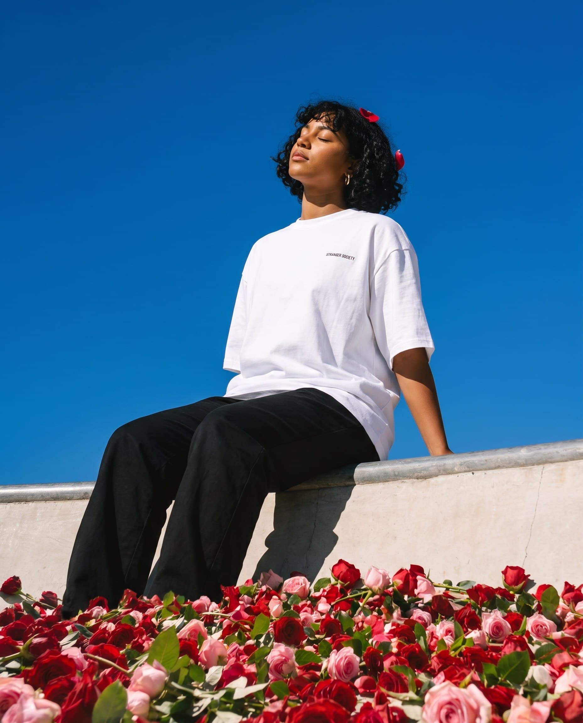 Sunbathing on the coping, Wave tee