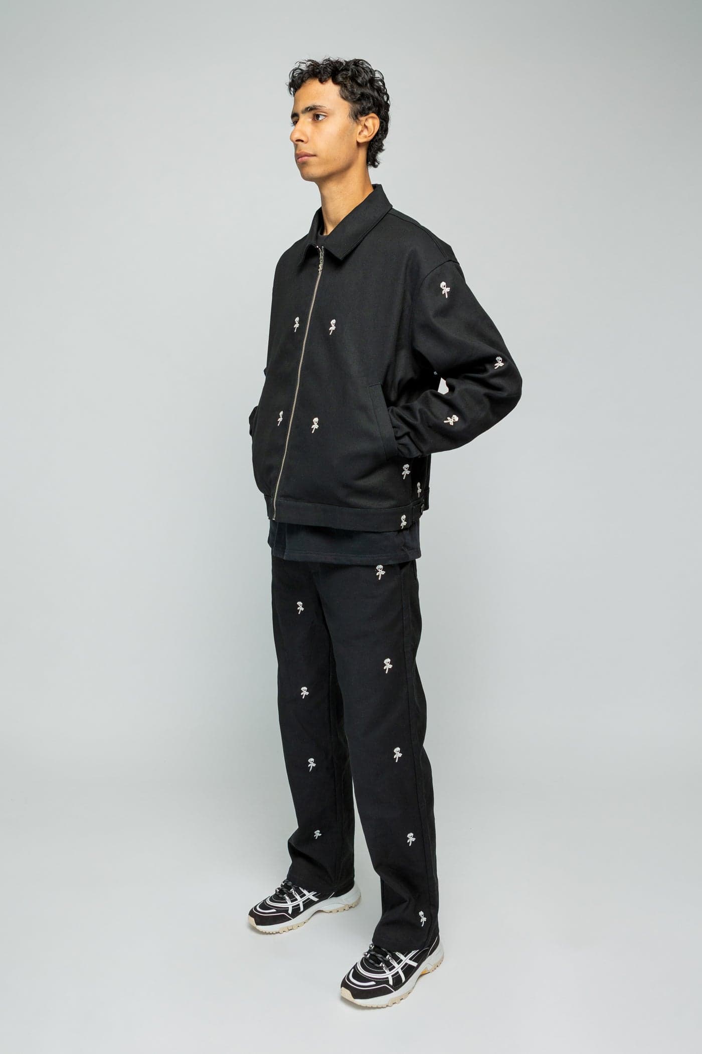 Roses Pants - Black — view 5