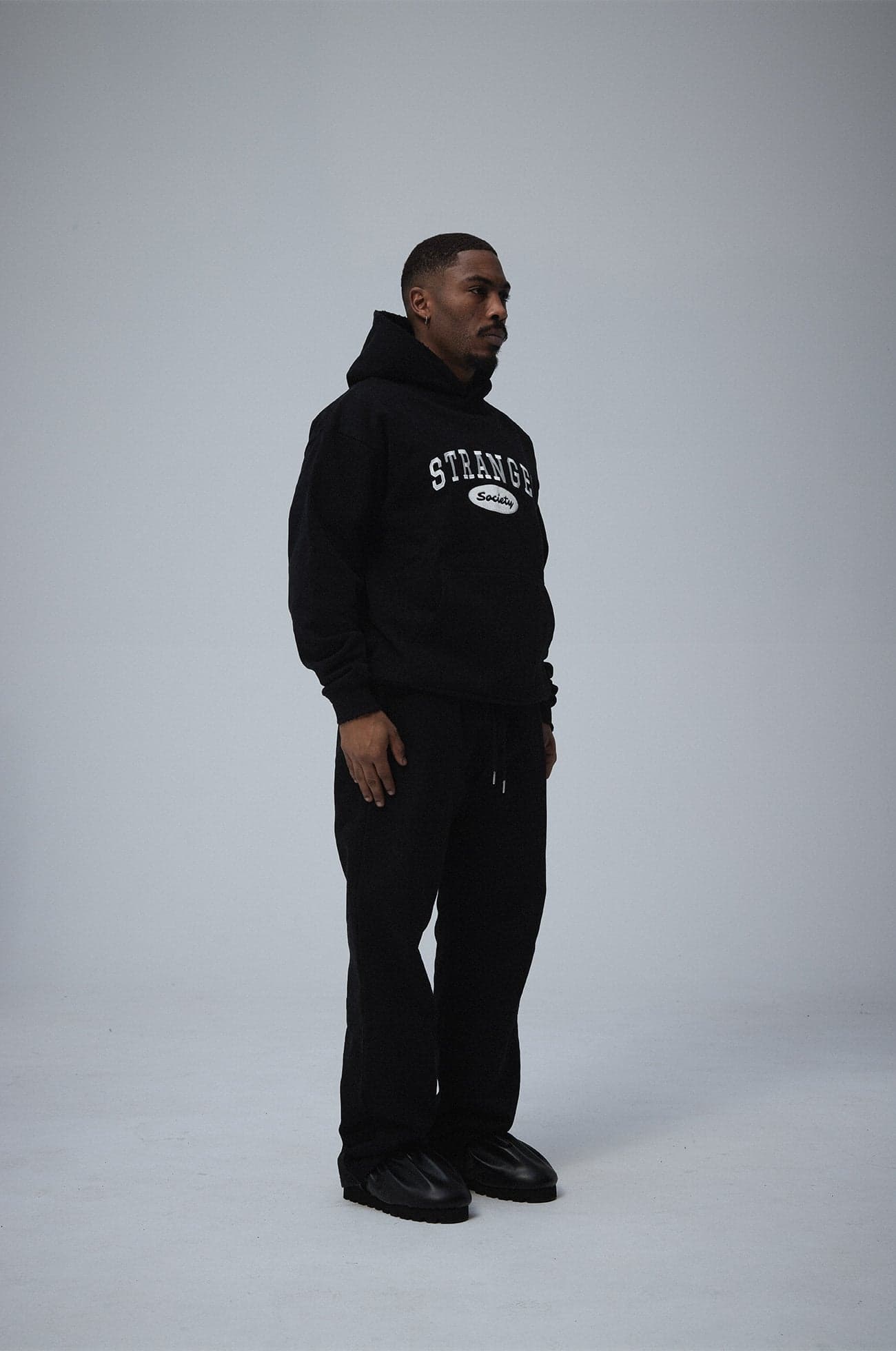 University hoodie Black — view 3